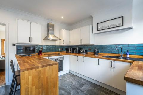 3 bedroom end of terrace house for sale, Silverdale Road, Tunbridge Wells (close to station)