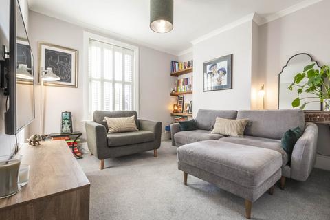 3 bedroom end of terrace house for sale, Silverdale Road, Tunbridge Wells (close to station)