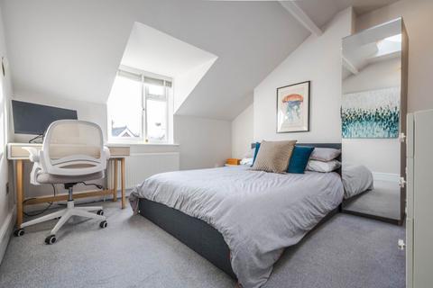 3 bedroom end of terrace house for sale, Silverdale Road, Tunbridge Wells (close to station)
