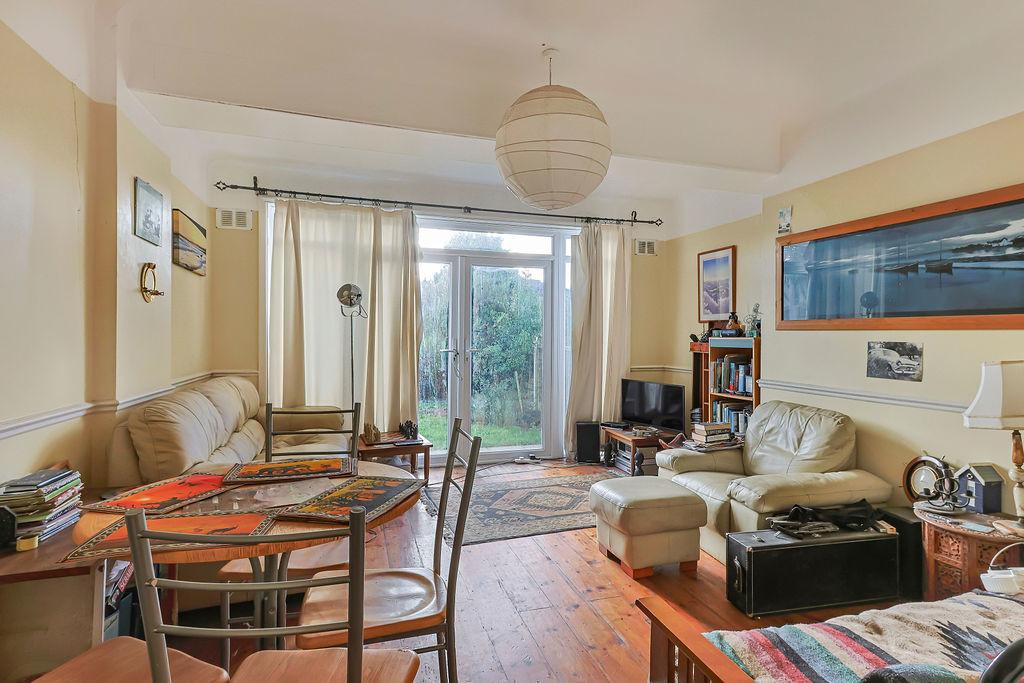 Apartment in Bournemouth - View 3