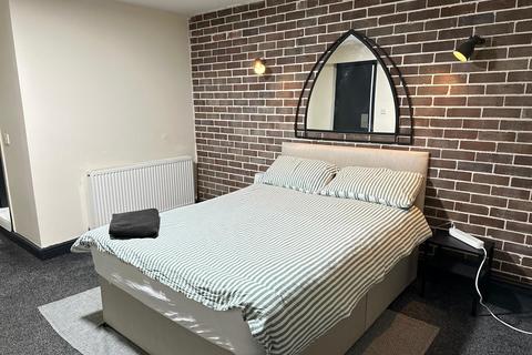 undefined, Summer Lane, Birmingham B19