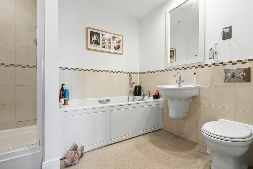 Bedroom 1 En Suite