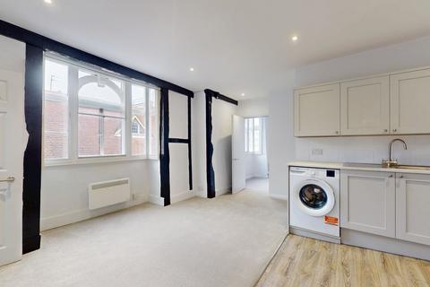2 bedroom apartment to rent, Cornmarket Street, Oxford
