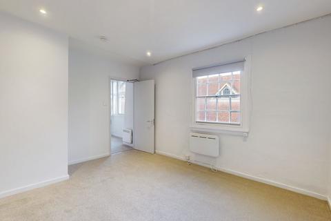 2 bedroom apartment to rent, Cornmarket Street, Oxford