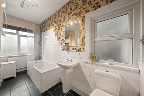 3 bedroom maisonette for sale, Stafford Road, Wallington