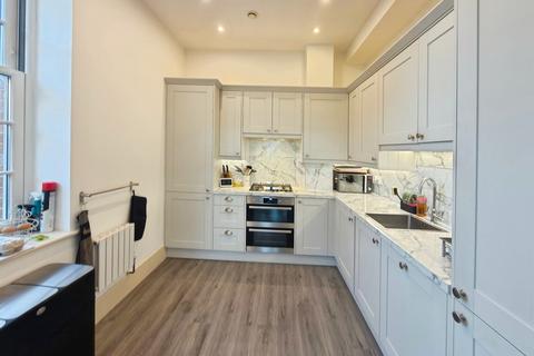 3 bedroom terraced house for sale, Watertower Way, Basingstoke RG24