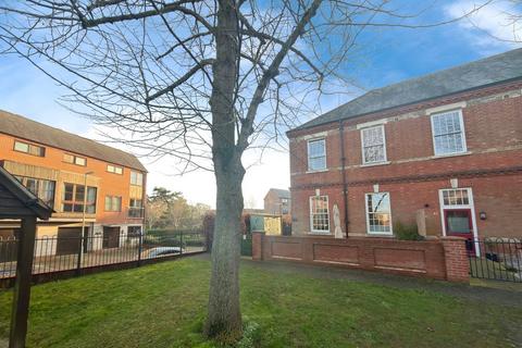 3 bedroom terraced house for sale, Watertower Way, Basingstoke RG24