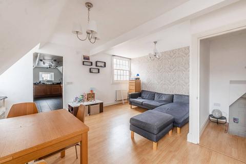 2 bedroom flat for sale, Langton House, Harrow, HA2