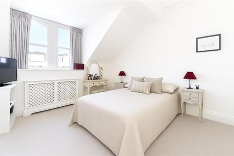 3 bedroom apartment to rent, Roland Gardens, South Kensington, London, SW7