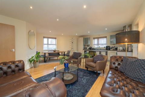 4 bedroom semi-detached house for sale, Bilsborrow Road, Fallowfield