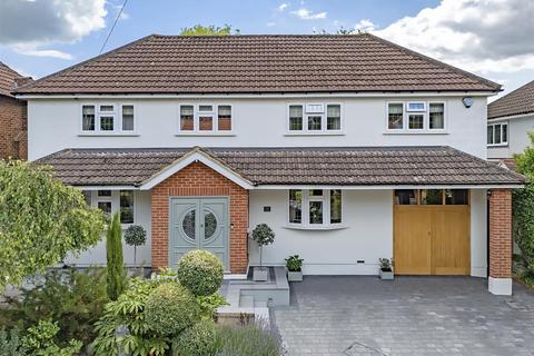 4 bedroom detached house for sale, Selwood Road, Brentwood