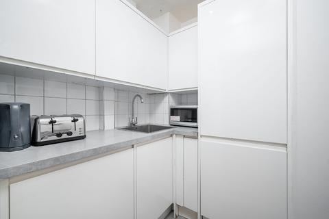 2 bedroom flat to rent, Brompton Road, London SW3