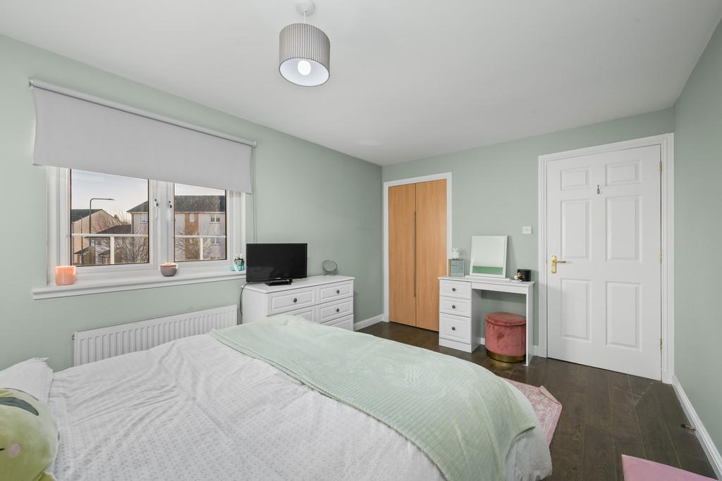 24 Owen Stone Street 18