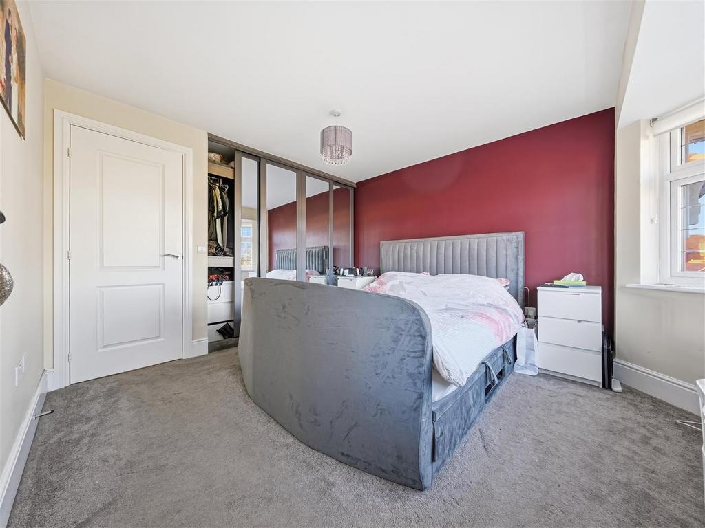 6 Laver Road (41).jpg