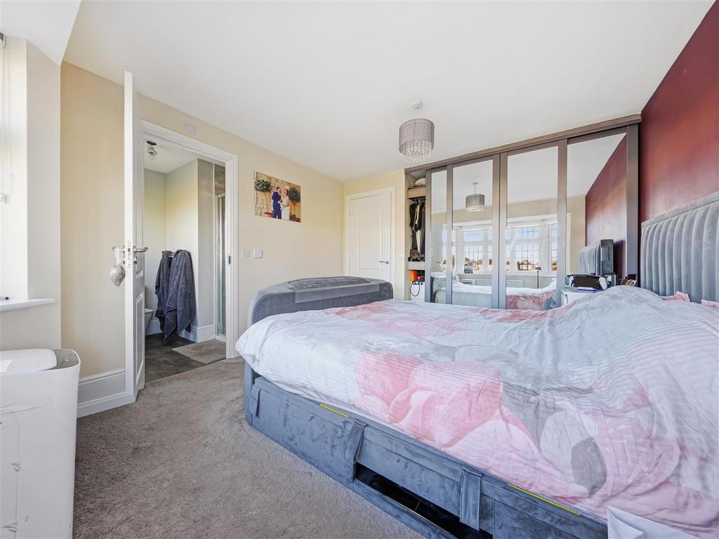 6 Laver Road (42).jpg