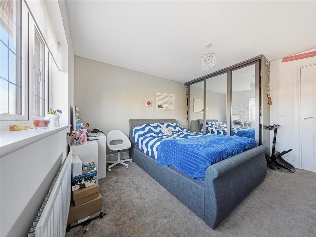 6 Laver Road (45).jpg