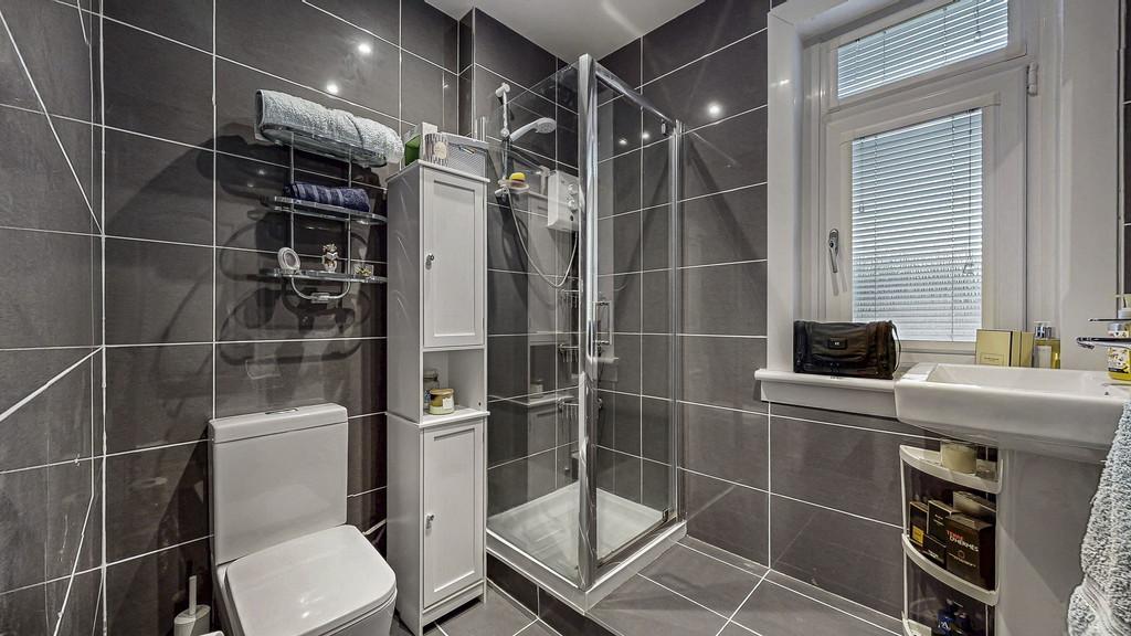 28-web-or-mls-73 Damshot Road 28