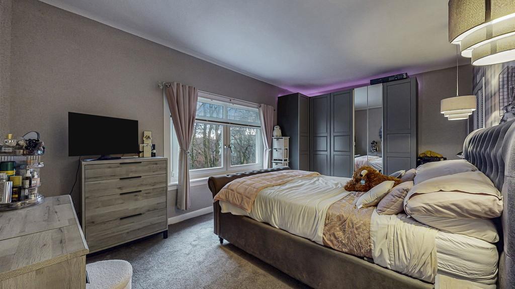 32-web-or-mls-73 Damshot Road 31
