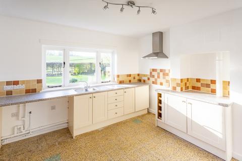 3 bedroom semi-detached bungalow to rent, Shavington Bungalows, Market Drayton, Shropshire