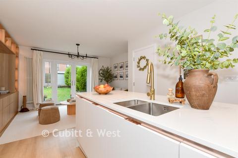 2 bedroom semi-detached house for sale, Mountain Street, Pease Pottage, Crawley, West Sussex