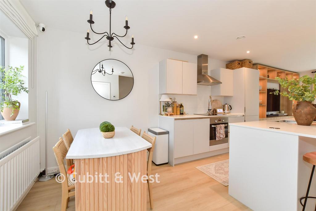 Lounge/Diner/ Kitchen