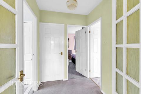 3 bedroom detached bungalow for sale, Cornbrook Close, Wardle, OL12 9NN