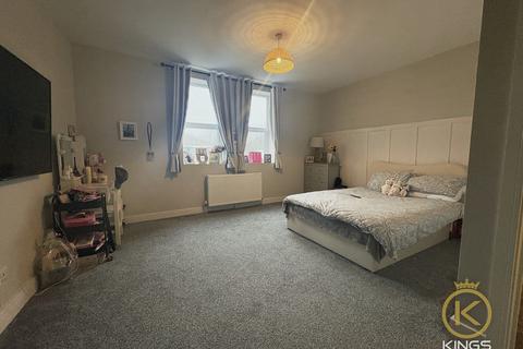 3 bedroom townhouse to rent, Kingston Road, Portsmouth