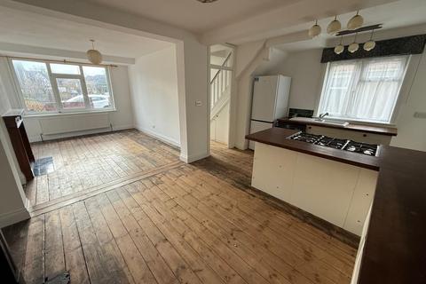 4 bedroom end of terrace house to rent, The Gardens, Brighton BN42