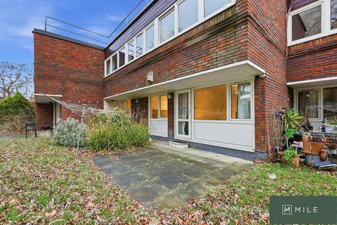 2 bedroom apartment for sale, Christchurch Avenue, London NW6