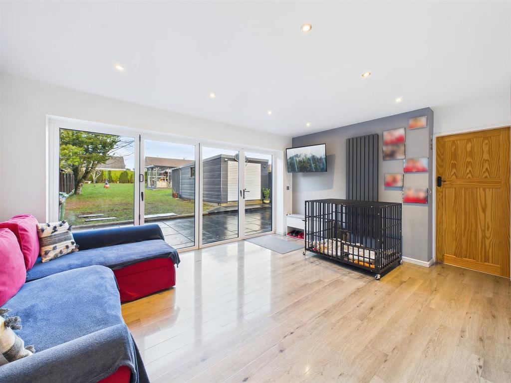Garden Room: