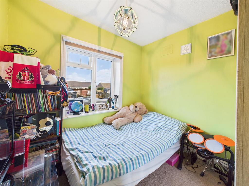 Bedroom: