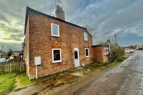 2 bedroom end of terrace house for sale, Custom House Street, Sutton Bridge