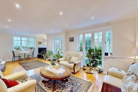 3 bedroom semi-detached house for sale, Oakwood Road, Hampstead Garden Suburb, NW11