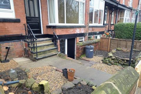 2 bedroom terraced house for sale, Knowle Avenue, Leeds