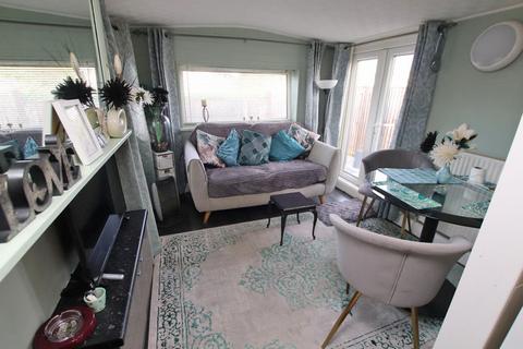 1 bedroom park home for sale, EPPERSTONE RESIDENTIAL CARAVAN PARK, HUMBERSTON