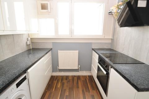 2 bedroom apartment to rent, Mulgrave Road, London