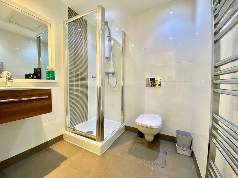 En-Suite (Bedroom