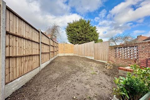 3 bedroom semi-detached house for sale, Inglewood Road, Bexleyheath