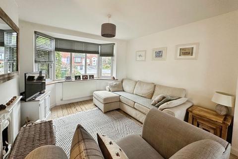 3 bedroom semi-detached house for sale, Daisybank Crescent, Walsall, WS5 3BJ