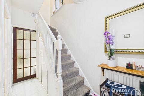 3 bedroom semi-detached house to rent, Whistler Gardens, Edgware, HA8