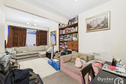 3 bedroom semi-detached house to rent, Whistler Gardens, Edgware, HA8
