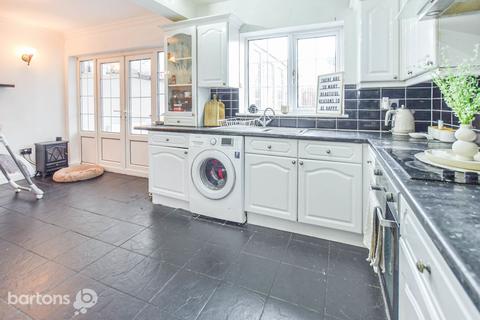 3 bedroom semi-detached house for sale, Calder Road, Kimberworth