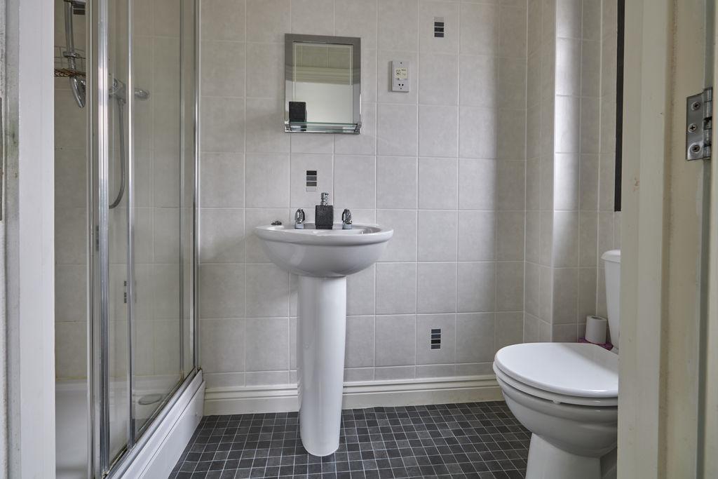 Bedroom 2 En Suite