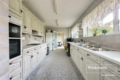 4 bedroom detached house for sale, Robins Wood Drive, Dorset BH22