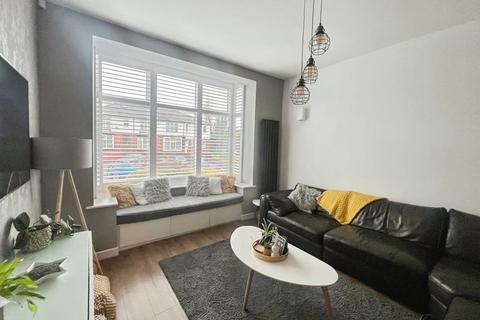 5 bedroom semi-detached house for sale, Bury Road, Breightmet