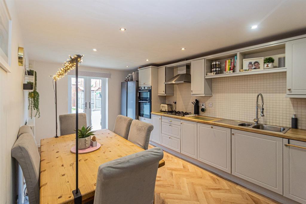 Dining Kitchen