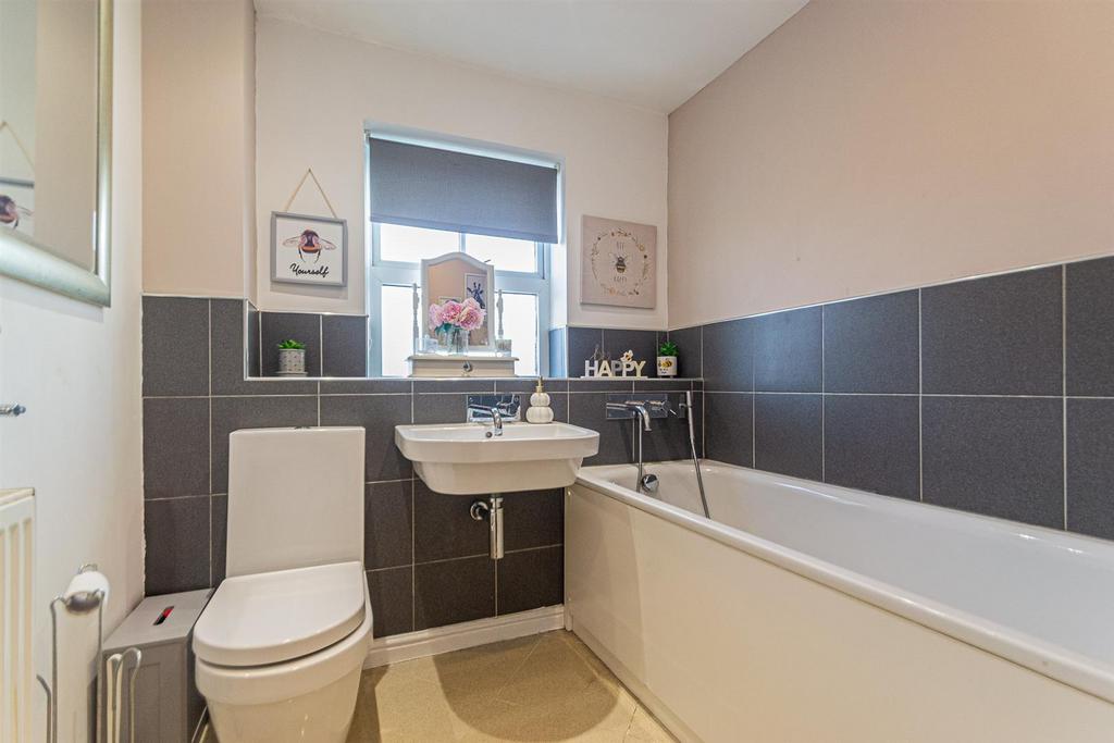 Bathroom 2nd Floor