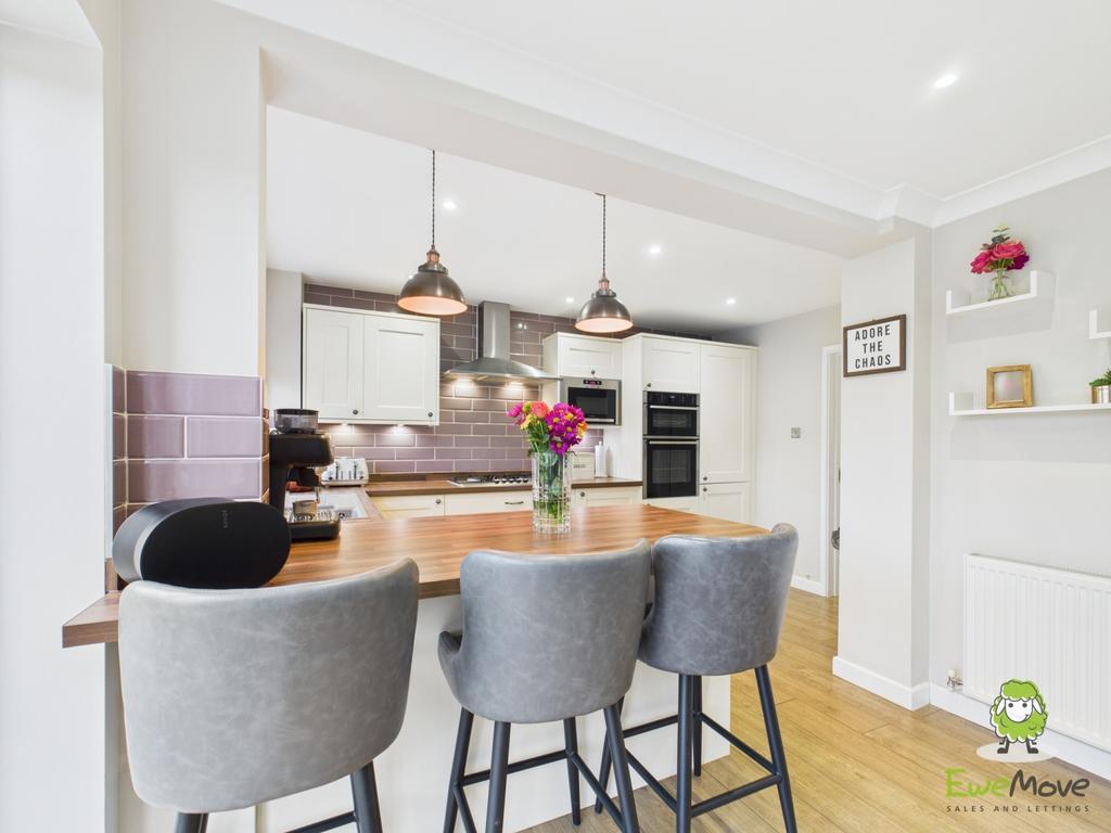 Ewe Move Fleet - Highdown - Kitchen
