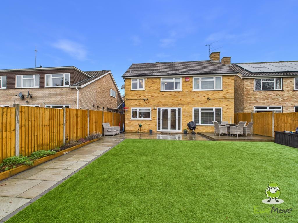 Ewe Move Estate Agents Fleet - Highdown - Garden