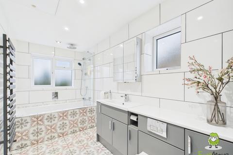 4 bedroom detached house for sale, Highdown, Fleet, Hampshire, GU51